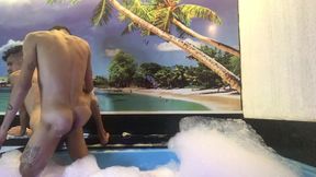 guilherme silva dotado e grosso ne fudeu gostoso na piscina do motel e depois ainda comi muito ele