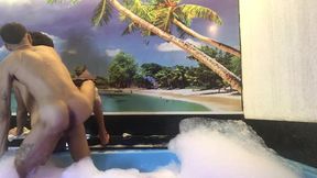 guilherme silva dotado e grosso ne fudeu gostoso na piscina do motel e depois ainda comi muito ele