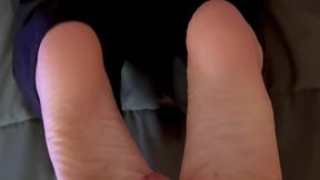 Wife gives Reverse Toejob Warm up Tease (no cum)