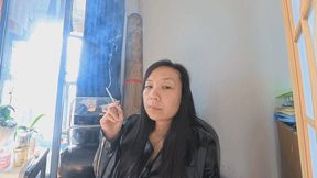 The smoking experience of 4K Asian models