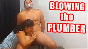 Daniela Diaz: Blowing The Plumber (wmv)