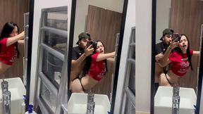 cogiendo en el bano frente al espejo