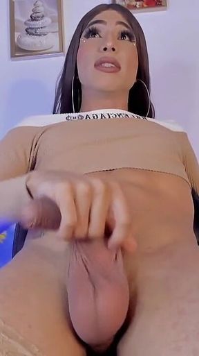 Xarabliz Webcam Model Masturbates Her Big Latin Cock on Stripchat