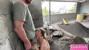 We couldn&#039_t hold back so had a quick sex on a construction site