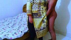 Gujarati Hot lonely Bhabhi called Neighbor Guy for Sex When Her Husband Go To Abroad
