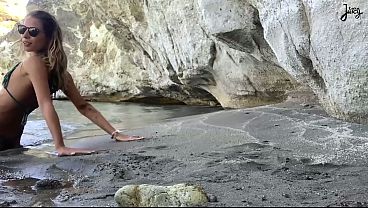 GETTING NAUGHTY ON THE BEATH - JUICY TRIPS EP 3 | LaraJuicy