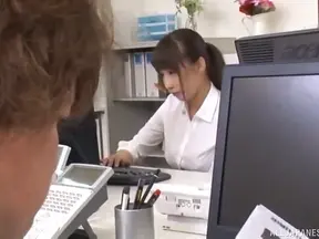 Irresistible Ayami Shunka Takes A Quick Office Fuck With Passion