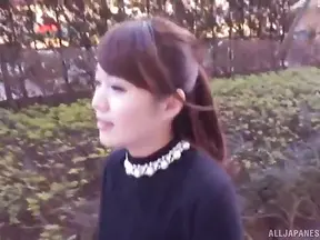 Sensual Japanese MILF Teases Herself Closer To Blissful Orgasm Edge