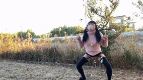 Trainer's Order No. 52: Woof-woof Pose Training