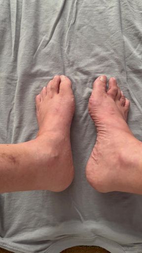 Cum on feet