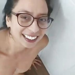 piss facial in shower