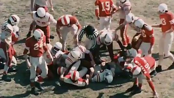 Vintage cheerleaders are sucking dicks and getting fucked in the lockerroom and enjoying it a lot