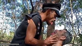 policial estava fazendo uma ronda nas trilhas do engenheiro goulart e deparou com u
