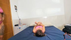 Face sitting, by Babi Ventura and Slave Yasmin Briza, FULL HD