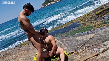 cruising en la playa macroba yuri