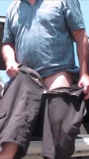 Streetside Cum 1