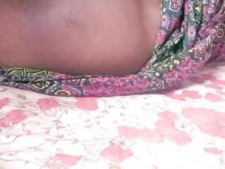 A muslim hunk anal screwed pretty hindu housewife.