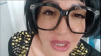 Chantal Channel italian mistress pee in your mouth