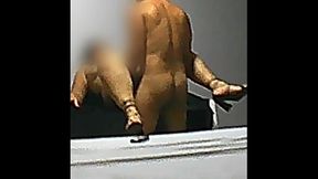 C&acirc_mera ESCONDIDA flagra Esposa Hotwife sendo comida de v&aacute_rias maneiras em motel. Sexo quente, tapa na bunda socado no RABO e gozada na boca da safada.