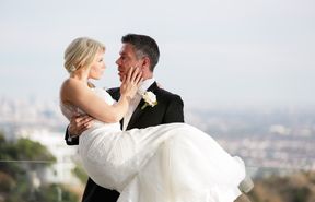 Dazzling blonde warms up and fucks like a goddess
