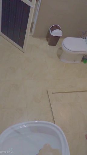 Must-see moment from &quot;I take off all cloths and show my cock to my new roommate when he washes his face&quot;
