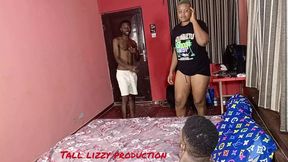 Stranded chick and friend please me in dawn threesome