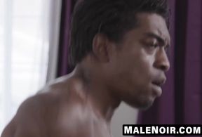 Mr Cali's muscle breaks my tight hole with barebacking