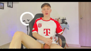 Maszturbáció, kézimunka, webkamera – fiatal, vékony európai tini melegek basznak seggbe