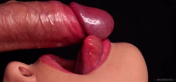 SweetheartKiss's Sizzling Close-Up Blowjob: Tongue, Lips & Frenulum Bliss
