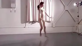 Japanese Ballerina Undressed – Sensual Naked Dance Flexibility Show (Uncensored)