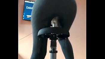 Don&#039_t interrupt your workout ?#wetpants #pissing #pee #piss #pantswetting #workout #bicycle #blonde #wet #femaledesper...