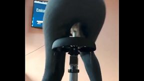 Don'_t interrupt your workout ?#wetpants #pissing #pee #piss #pantswetting #workout #bicycle #blonde #wet #femaledesper...
