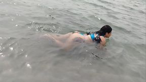 Latina gordita que culo m&aacute_s grande en la playa
