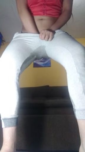 WETTING PANTS EVANGELYNEX