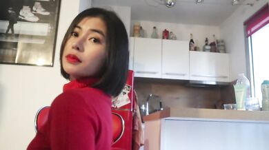 Frenchman fingerfucked me my tiny tight asian pussy