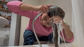 Washing My Curly Hair: Care and Styling