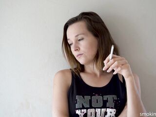 Hawt Hotty Next Door Smokin'
