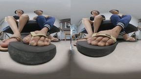 3DVR180 Men's and Women's Flip-Flops Trampling
