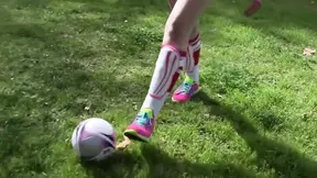 Miley may starts to like daddy′s eating ass