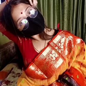 Lisa bhabi ne apni Nude dance or pussy open kari