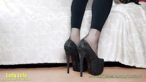 ”Lady Lulu dangling show in fully fashioned nylons!”