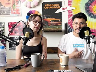 The OVPodcast / EP 6: V'S DAD FOUND OUT THIS IS HOW IT WENT. More News & Love?