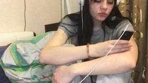 Peeping Elis's socks and soles