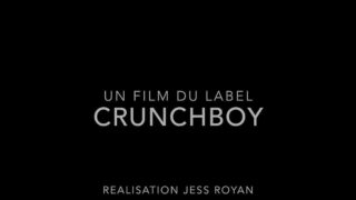 Amatør tatovert kjekkas Koldo Goran får creampied uten kondom i vill trekant