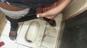 Sweet Bhabhi Show Pussy Licking with Sucking Fucking