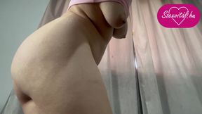 Stepsister masturbates in white medical gloves
