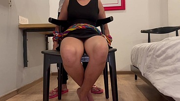 Jabardasti gand chudayi Indian hot sexy girl.. forcefully fucked her after locking her in the room
