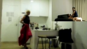 MI HERMANASTRA  TRAE  A SU  NUEVO  NOVIO  Y  LE DIMOS  ESPECTACULAR  COJIDA  ENTRE  LAS DOS