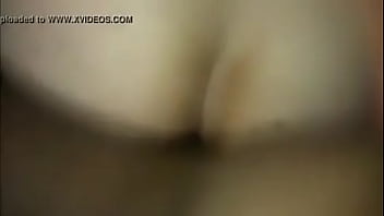 Olha o tamanho desse pau na minha bundinha guentei gostoso