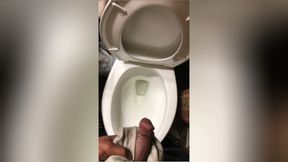 BIG DAVES SOX GET CUMMED IN THE BATHROOM